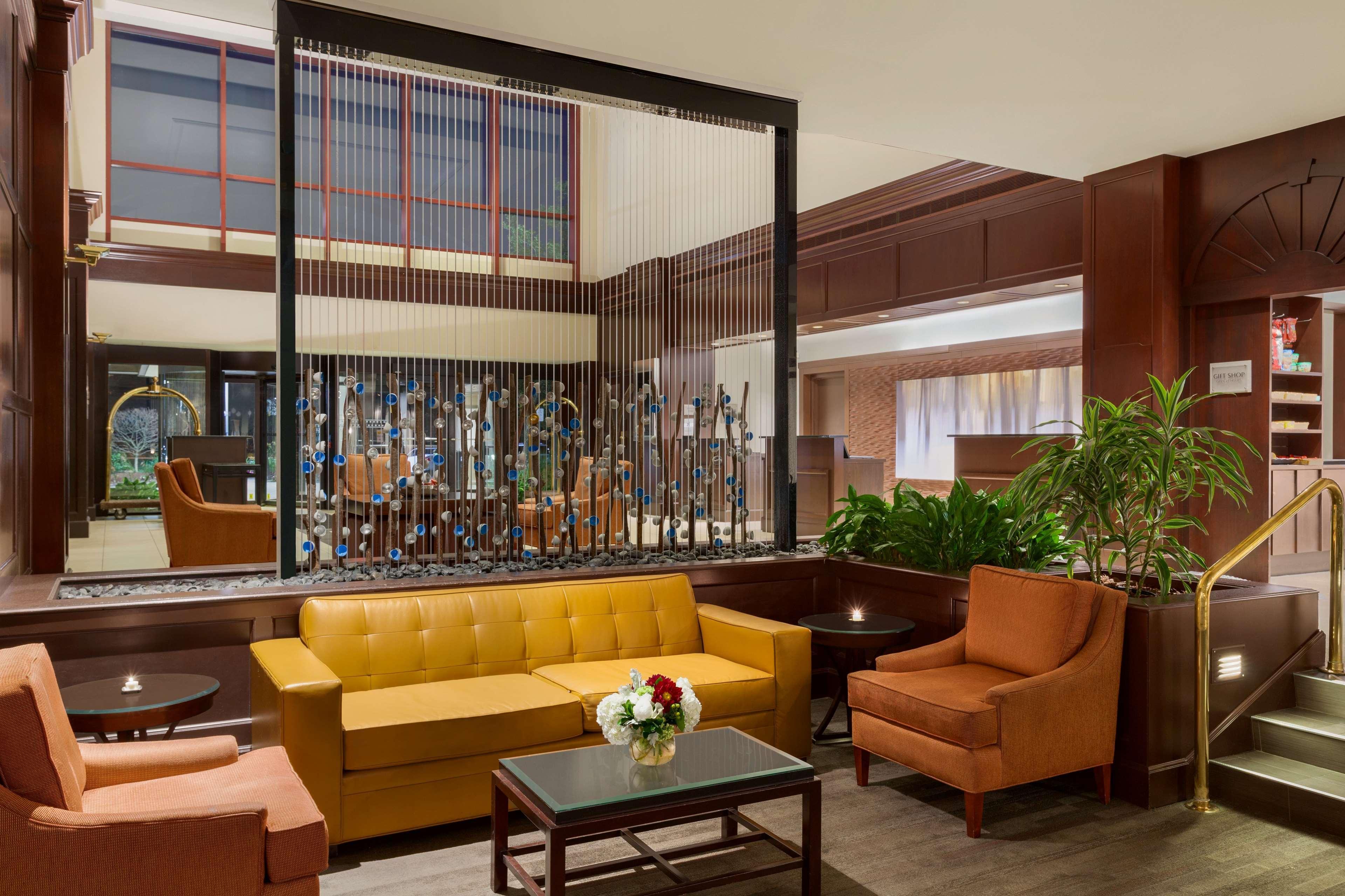 Embassy Suites By Hilton Boston Волтгем Екстер'єр фото