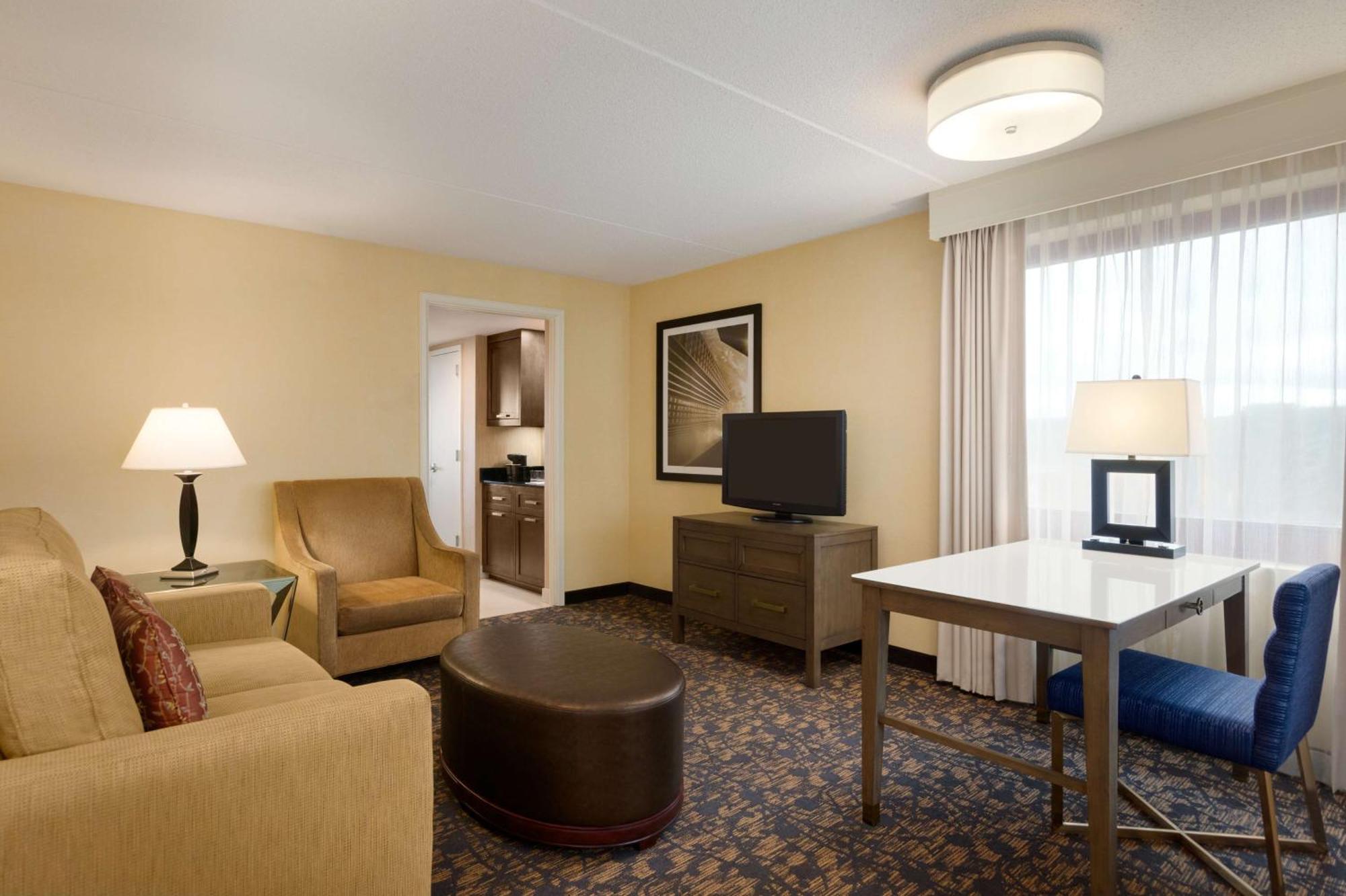 Embassy Suites By Hilton Boston Волтгем Екстер'єр фото